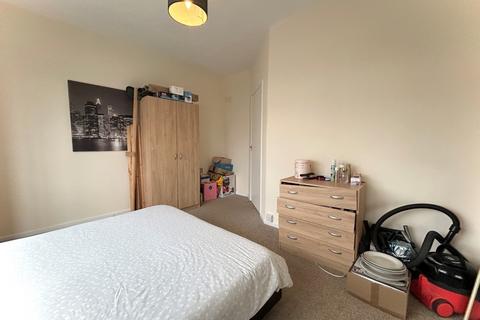 undefined, Glyn Court, 641a London Road SM3