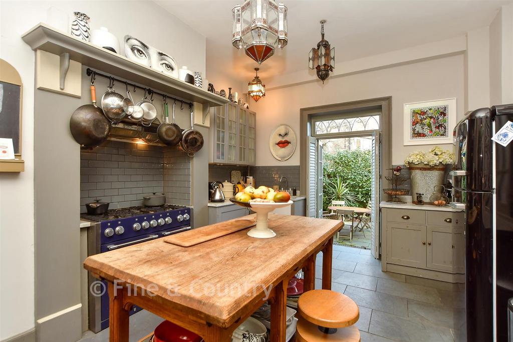 Kitchen/Breakfast Room