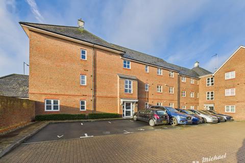 Poole Close, Aylesbury, Buckinghamshire