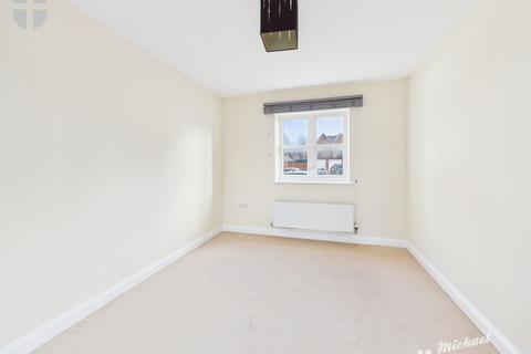 2 bedroom flat to rent, Poole Close, Aylesbury, Buckinghamshire