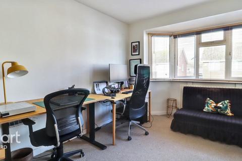 3 bedroom semi-detached house for sale, Rylands Road, Ashford