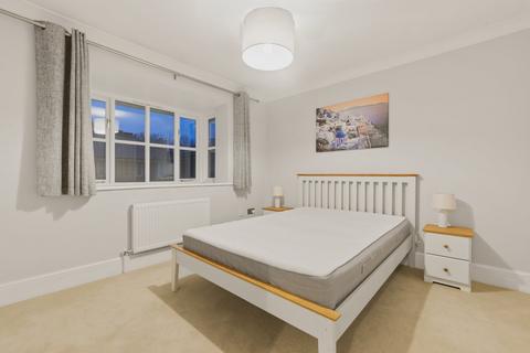 undefined, Cottesloe Mews, London