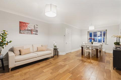 undefined, Cottesloe Mews, London