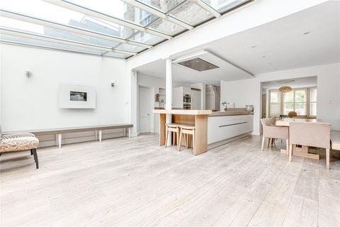 5 bedroom terraced house to rent, Salcott Road, London