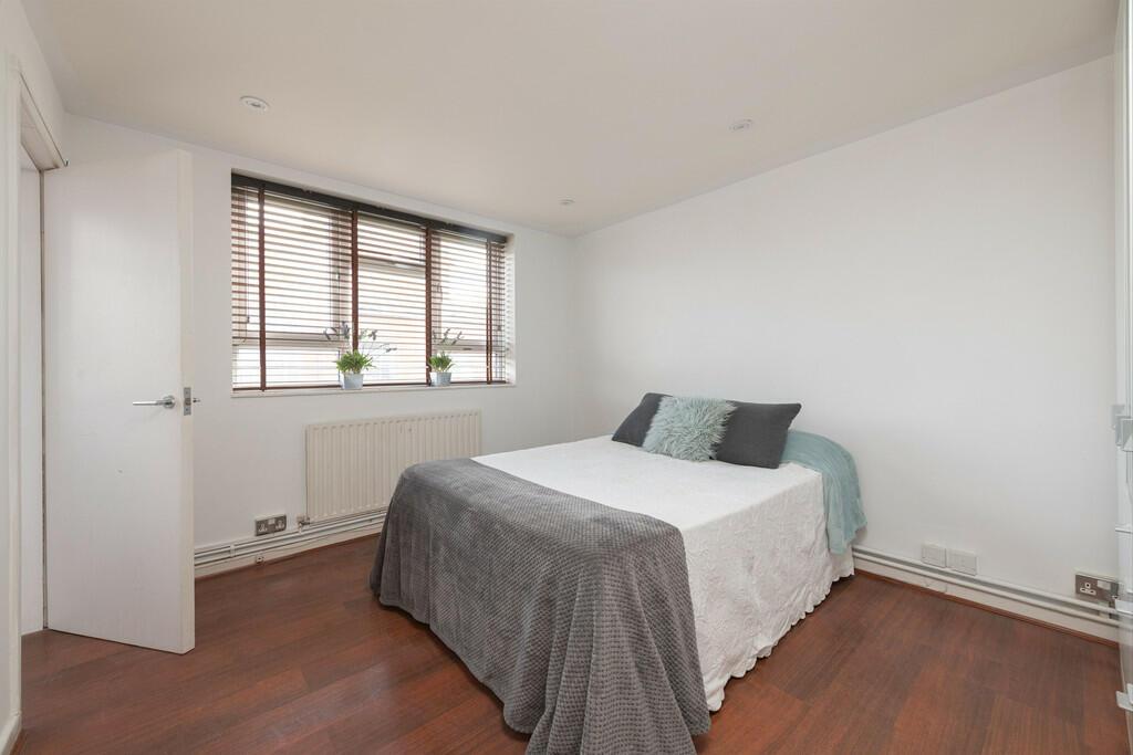 5 Bedroom