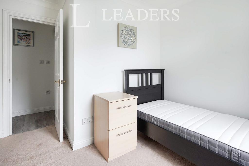 3 Portside - bedroom