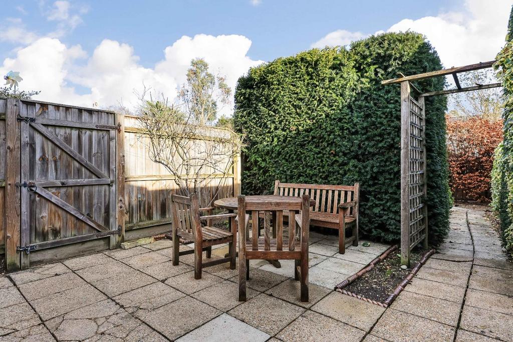 House in Cambridge, Petersfield - View 4