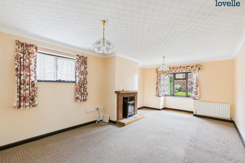 3 bedroom detached bungalow for sale, Main Street, Kirkby cum Osgodby, LN8