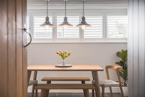 5 bedroom end of terrace house for sale, Cirencester Road, Minchinhampton, Stroud, Gloucestershire, GL6