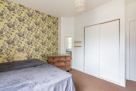 2 bedroom flat to rent, 2415L Loganlea Road, Edinburgh, EH7 6NN
