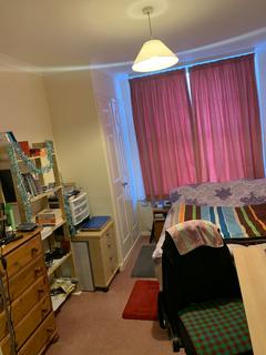 2 bedroom flat to rent, Clevedon Terrace, Bristol BS6