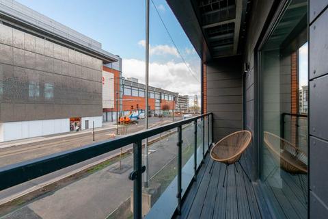 3 bedroom flat to rent, Ocean Drive, Leith, Edinburgh