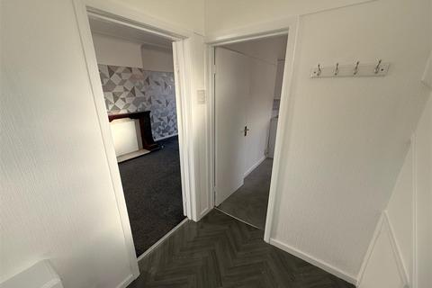 3 bedroom property to rent, Firs Avenue, Wirral CH63