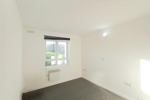 2 bedroom apartment to rent, Regency Court, Sovereign Heights, Langley