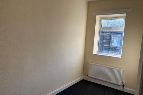 2 bedroom terraced house to rent, Dent Street, Colne BB8