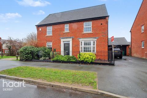 4 bedroom detached house for sale, Alton Way, Littleover
