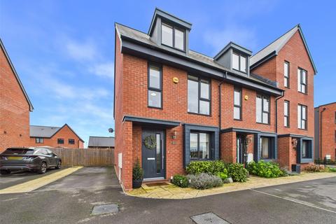 3 bedroom end of terrace house for sale, Centurion Road, Innsworth, Gloucester, Gloucestershire, GL3