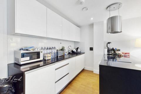 1 bedroom apartment for sale, Whitechapel High Street, London E1
