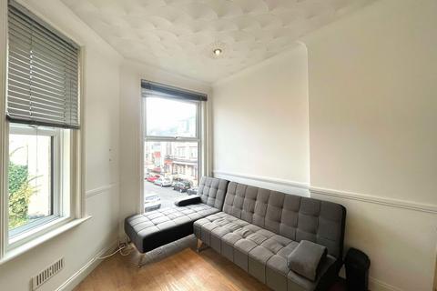 1 bedroom flat to rent, St. Michaels Road, BH2