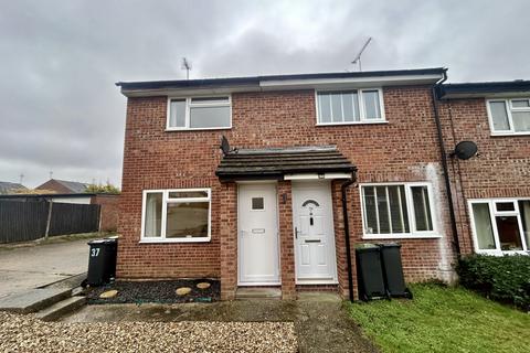 2 bedroom semi-detached house to rent, Ludbrook Close, Ipswich IP6