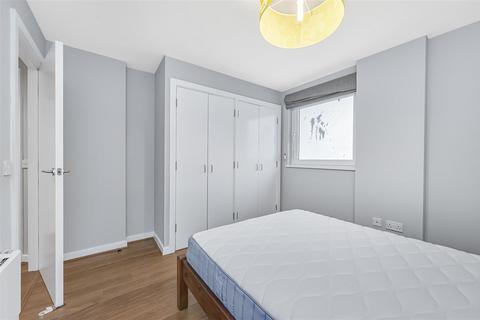 1 bedroom flat to rent, Point Pleasant, London