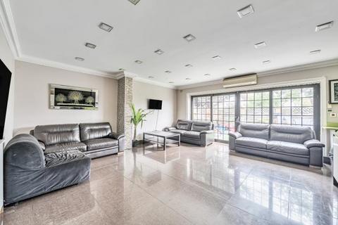 5 bedroom semi-detached house for sale, Park Avenue North, London, NW10