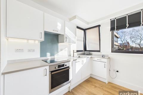 undefined, Kings Road, Berkshire RG1