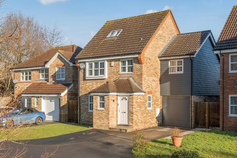 4 bedroom detached house for sale, Rosewood Drive, Ashford TN25 4QF