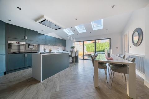 4 bedroom detached house for sale, Rosewood Drive, Ashford TN25 4QF