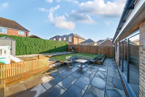 4 bedroom detached house for sale, Rosewood Drive, Ashford TN25 4QF