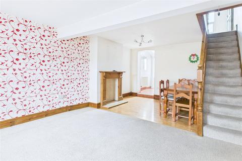undefined, Ferndale Road, Swindon SN2