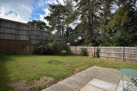 3 bedroom semi-detached house for sale, Wentworth Way, St. Leonards-On-Sea TN38