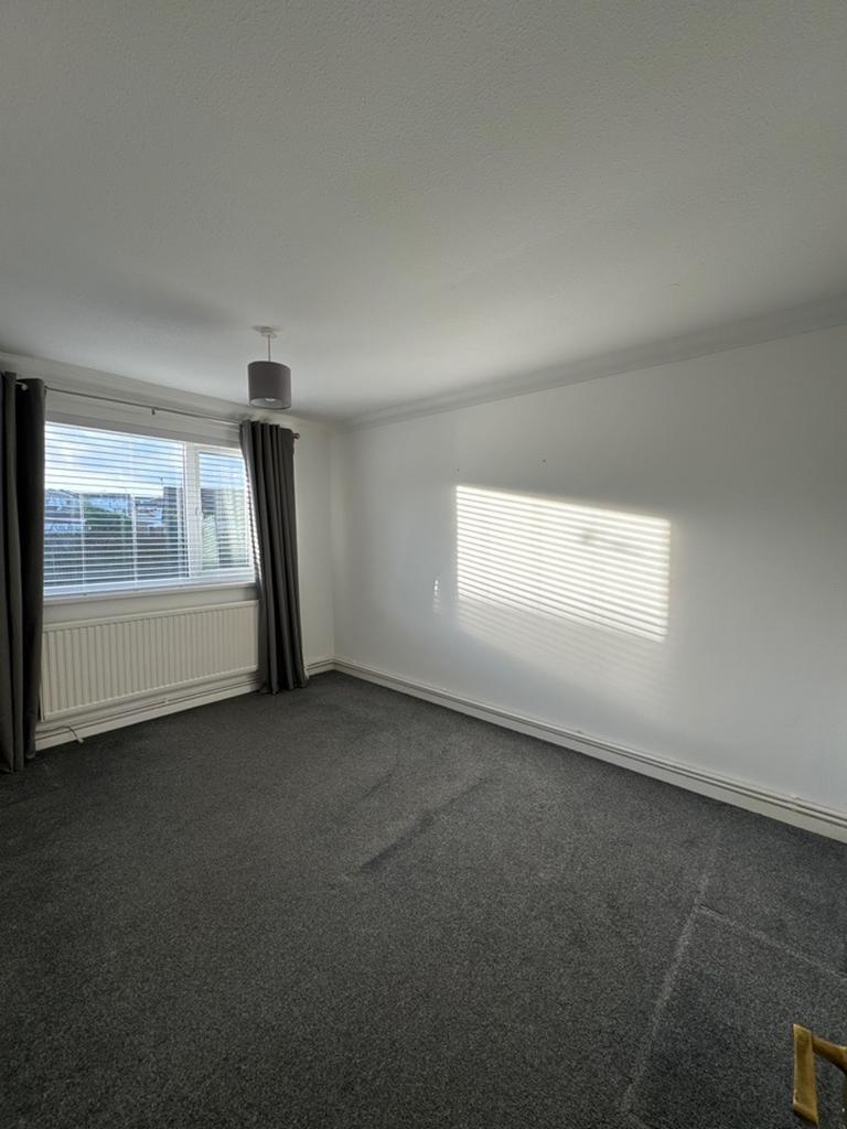 Front Doble Bedroom 1