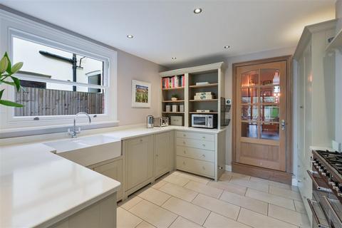 4 bedroom semi-detached house for sale, Barnett Wood Lane, Ashtead