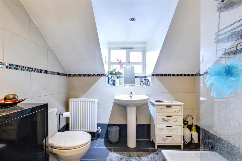 Ensuite.jpeg