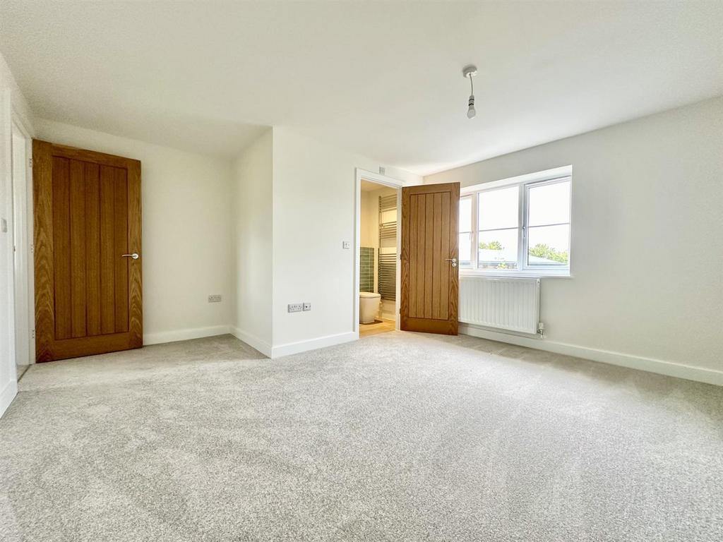 Bedroom1.jpg