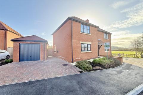 undefined, Chapel End, Hartpury GL19