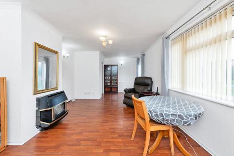 3 bedroom semi-detached bungalow for sale, Vicarage Avenue, Cambridge CB22