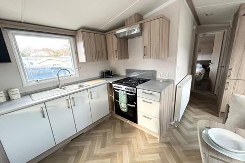 2 bedroom property for sale, Waterside Holiday Park