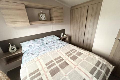 2 bedroom property for sale, Waterside Holiday Park
