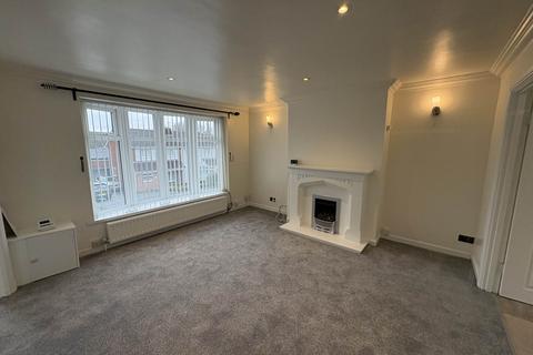3 bedroom townhouse to rent, Bransdale Avenue, Royton