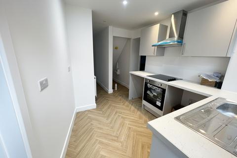 3 bedroom apartment to rent, Charter Avenue, Coventry, CV4