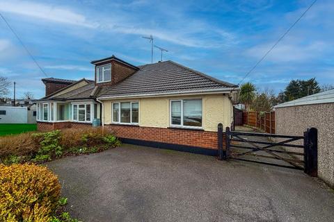 3 bedroom bungalow for sale, Catherine Close, Pilgrims Hatch