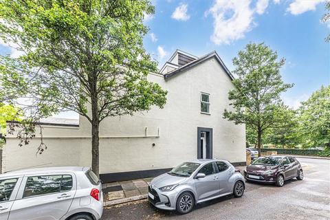 Studio for sale, Kingston Road, Teddington TW11