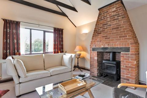 4 bedroom detached house for sale, A Refined Balance of Rural Outlook and Modern Efficiency in Thuxton
