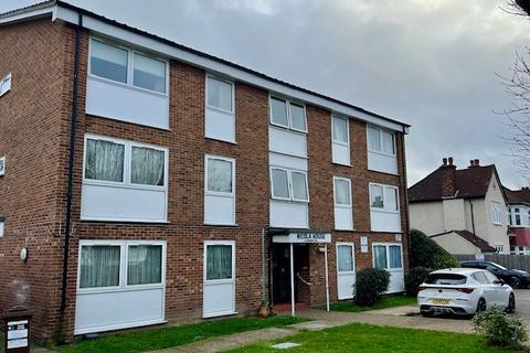 1 bedroom flat to rent, Warminster Road, London SE25