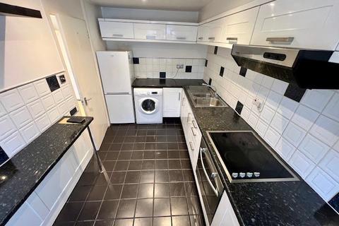 1 bedroom flat to rent, Warminster Road, London SE25