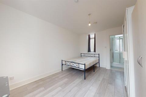 1 bedroom flat to rent, Lancaster Road, Dollis Hill NW10