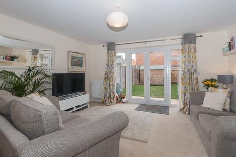 3 bedroom terraced house for sale, Kingcup Close, Catshill, B61
