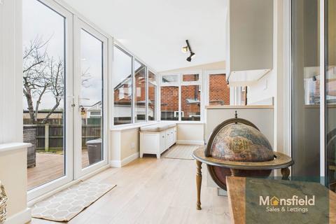 3 bedroom semi-detached house for sale, Leadale Crescent, Mansfield NG19